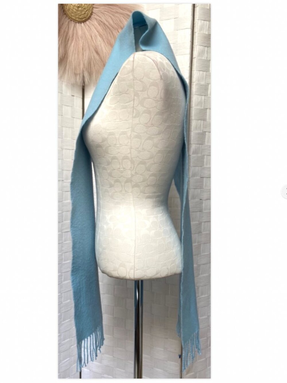 100% Cashmere Made In Scotland Rectangle Baby Blue Tassel Scarf - Picture 3 of 6